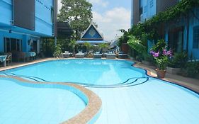 สนานวรรณ พาเลซ (sha Plus+) Hotel